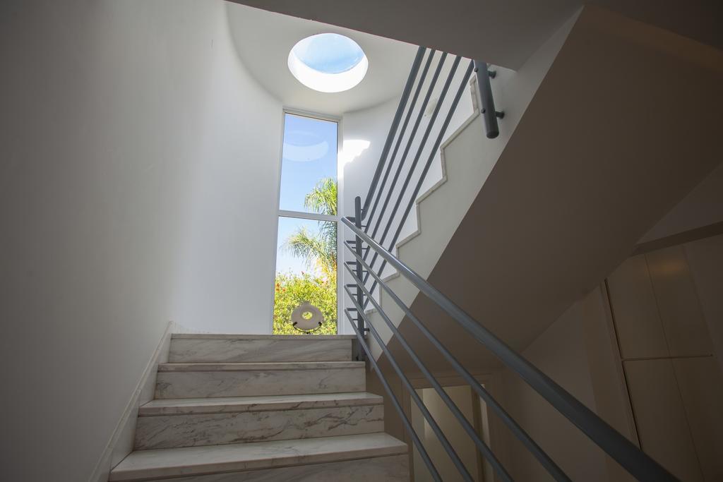 Meneou Beachfront Villa Sunset Pervolia Quarto foto